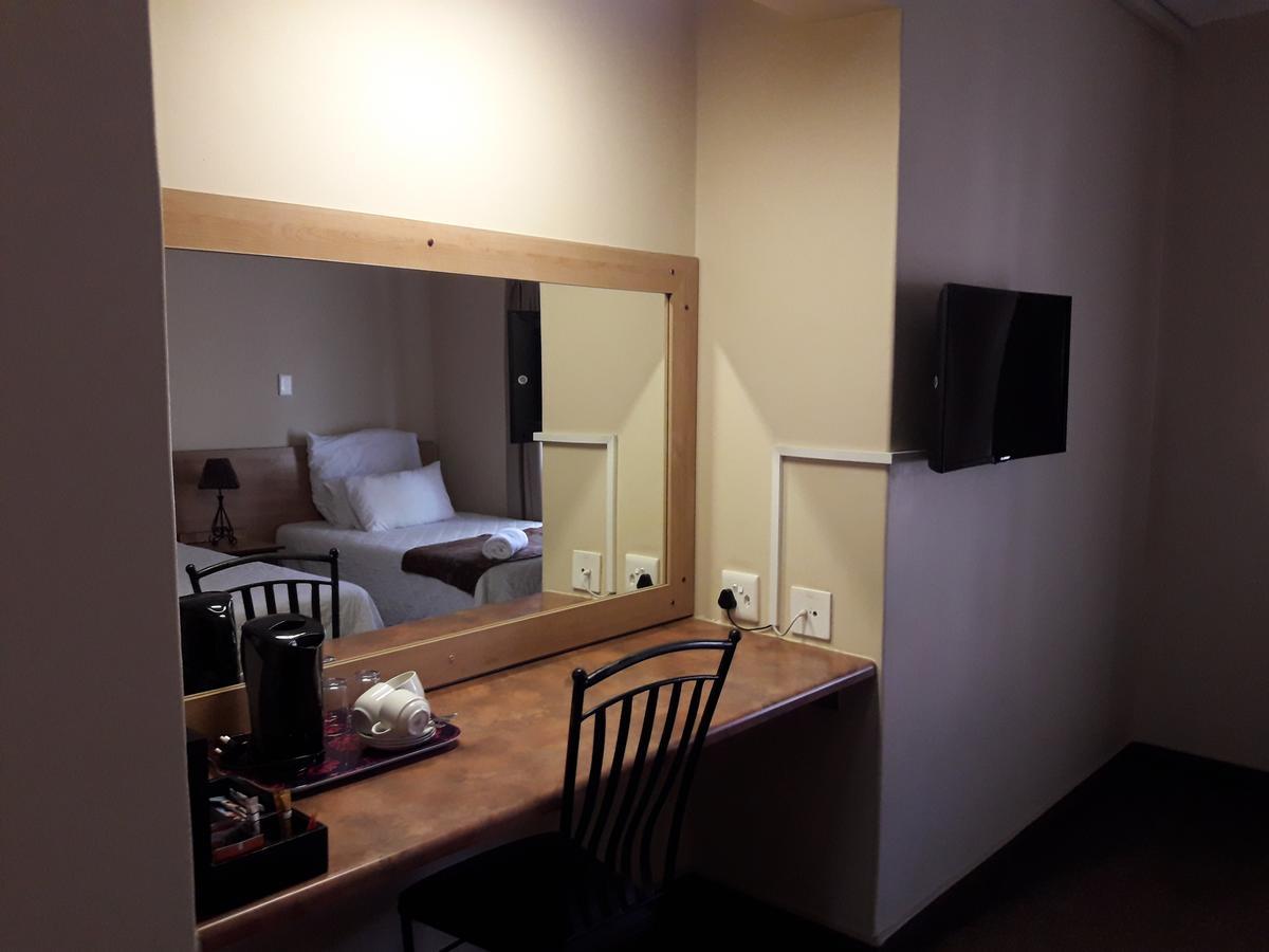 קימברלי Airport Hotel מראה חיצוני תמונה